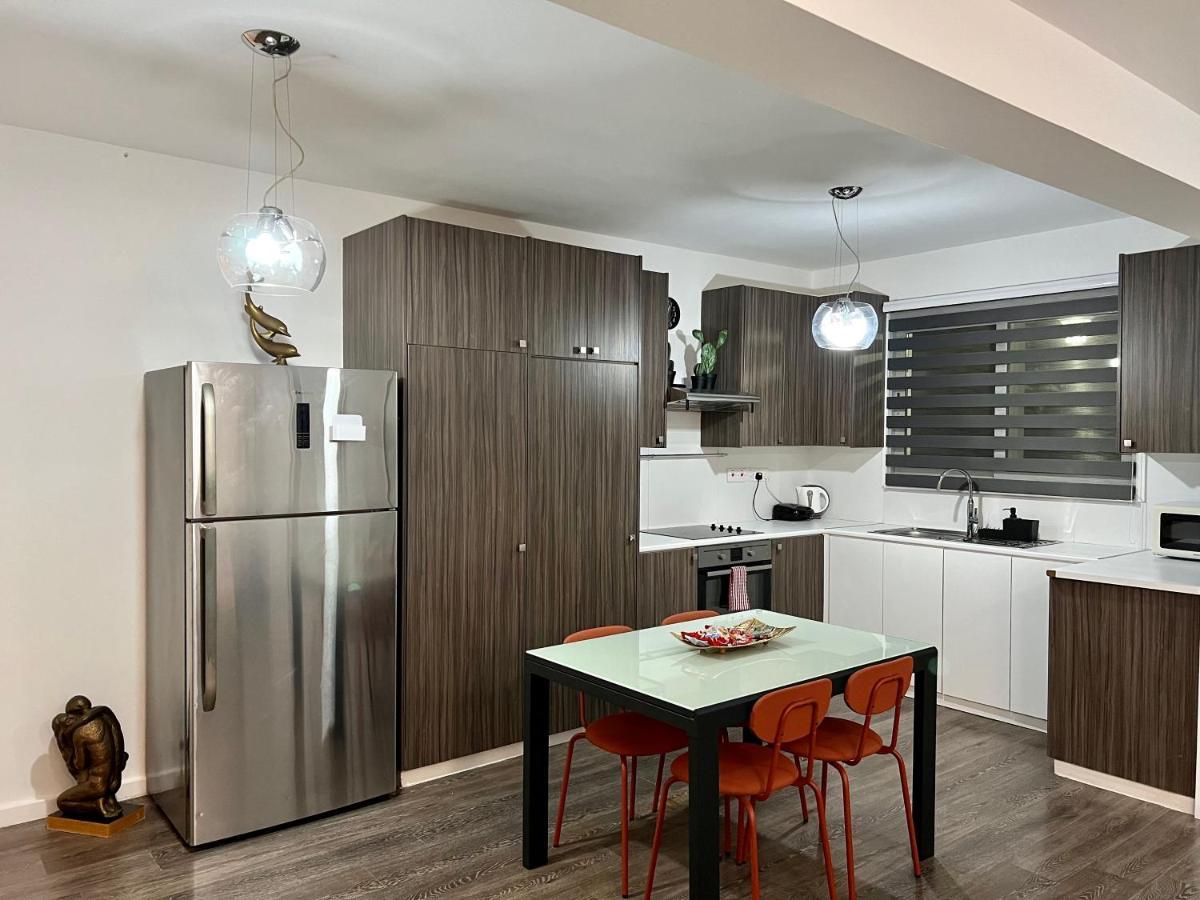 Fat Cow Apartments Larnaca Dış mekan fotoğraf