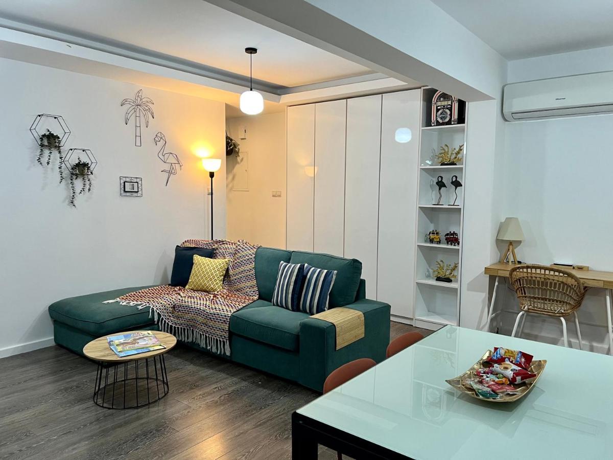 Fat Cow Apartments Larnaca Dış mekan fotoğraf