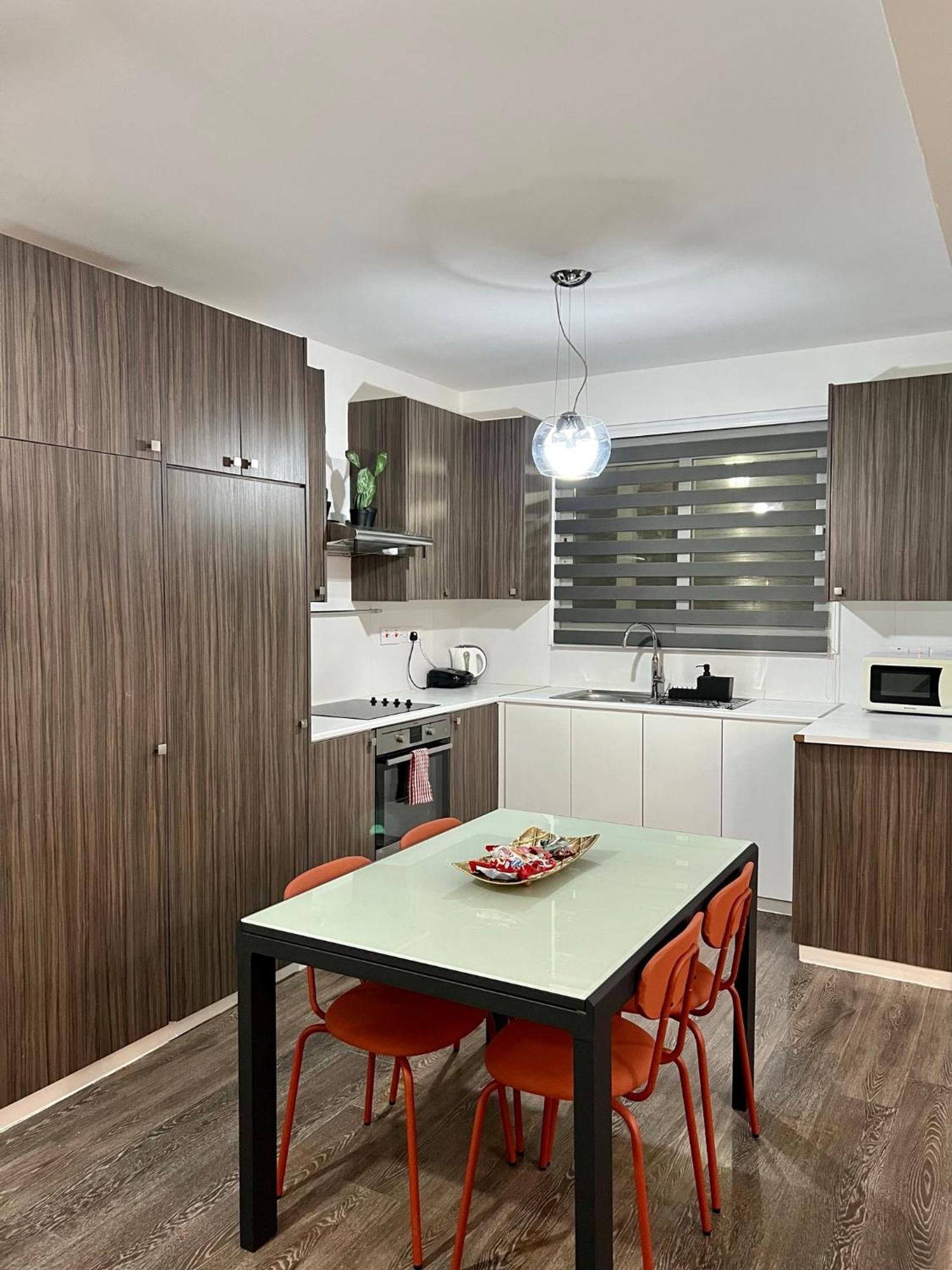 Fat Cow Apartments Larnaca Dış mekan fotoğraf