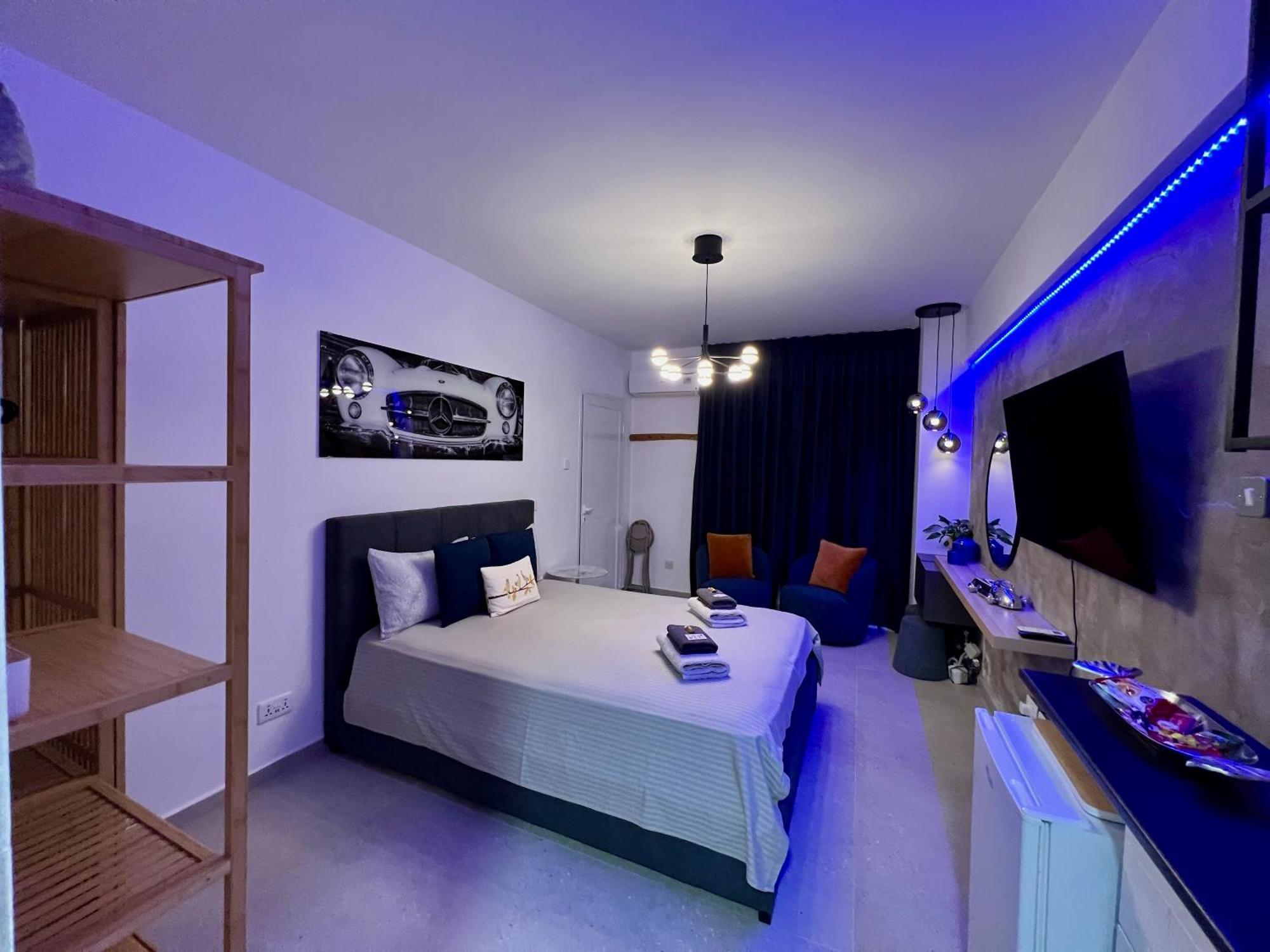 Fat Cow Apartments Larnaca Dış mekan fotoğraf